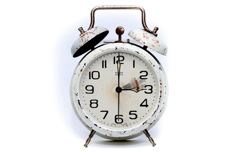 Quantum Tunneling Time Machine
